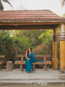 Ayesha Khan Looks Graceful in Elegant Blue Saree – Latest HD Photos (12)