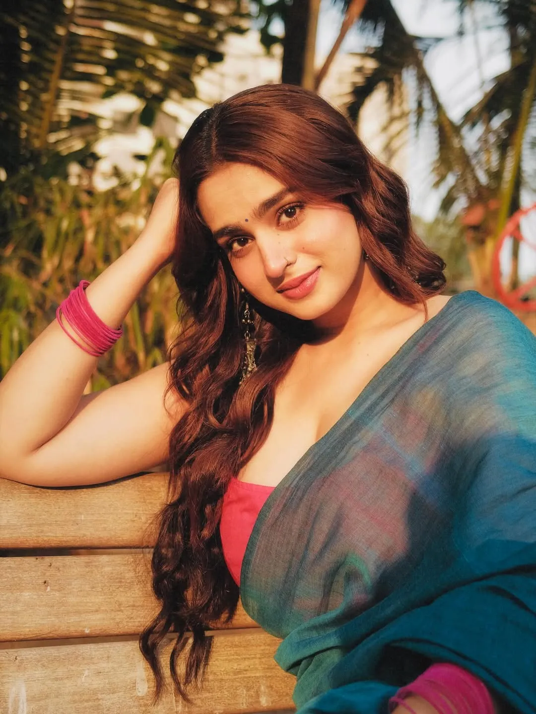 Ayesha Khan Looks Graceful in Elegant Blue Saree – Latest HD Photos (13)