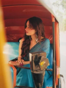 Ayesha Khan Looks Graceful in Elegant Blue Saree – Latest HD Photos (9)