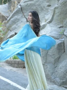 Bhagyashri Borse Looks Ethereal in Sky Blue Saree – Latest Photos (7)
