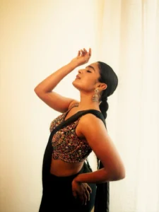 Chaithra J Achar Stuns in Elegant Black Saree – Latest Photos (13)