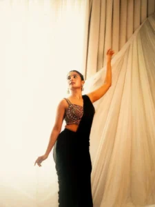 Chaithra J Achar Stuns in Elegant Black Saree – Latest Photos (8)