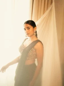 Chaithra J Achar Stuns in Elegant Black Saree – Latest Photos (9)