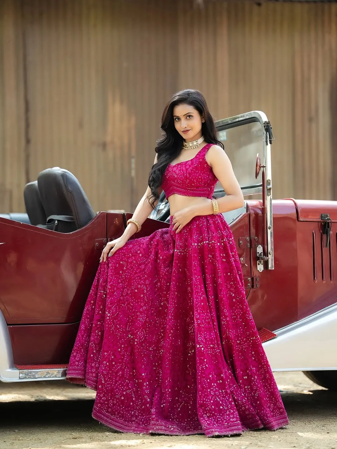 Deepika Pilli Looks Gorgeous in Pink Lehenga Latest Photos (2)