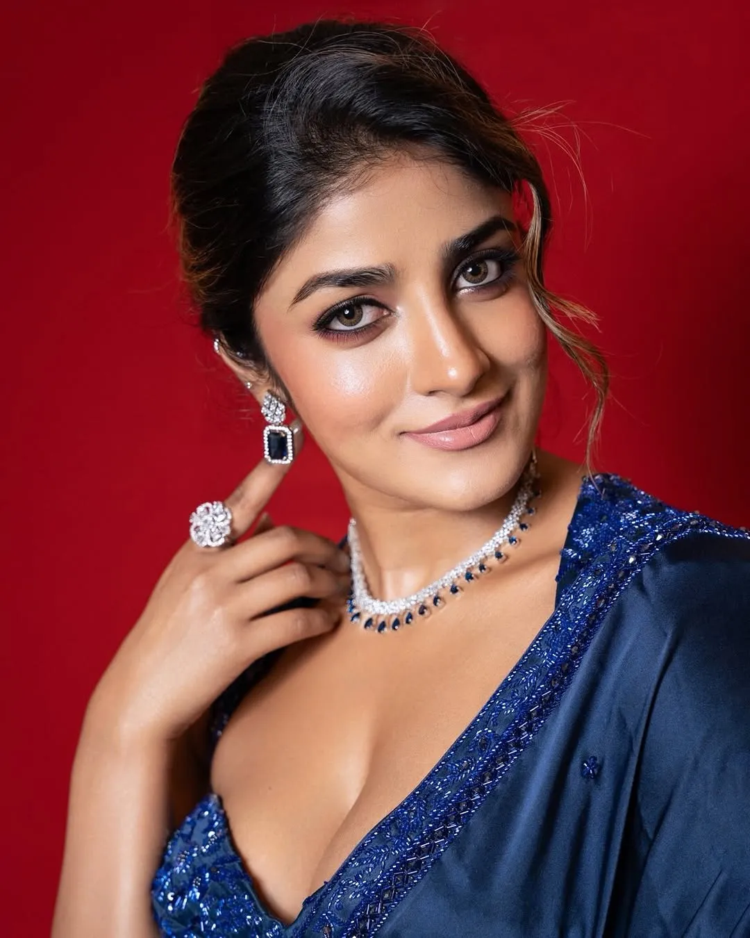Dimple Hayathi Looks Stunning in Elegant Blue Saree During Latest Photoshoot (5)