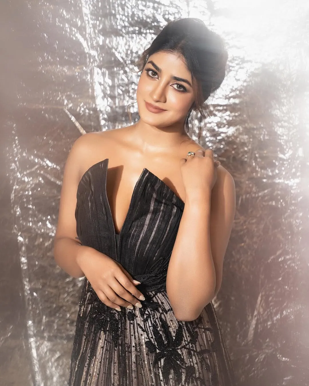 Dimple Hayathi Stuns in Elegant Black Designer Gown at Glamorous Photoshoot (6)