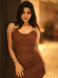 Divya Bharathi Looks Stunning in Chic Brown Bodycon Dress Photos (1)