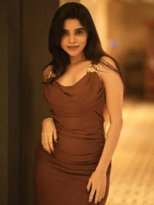 Divya Bharathi Looks Stunning in Chic Brown Bodycon Dress Photos (6)