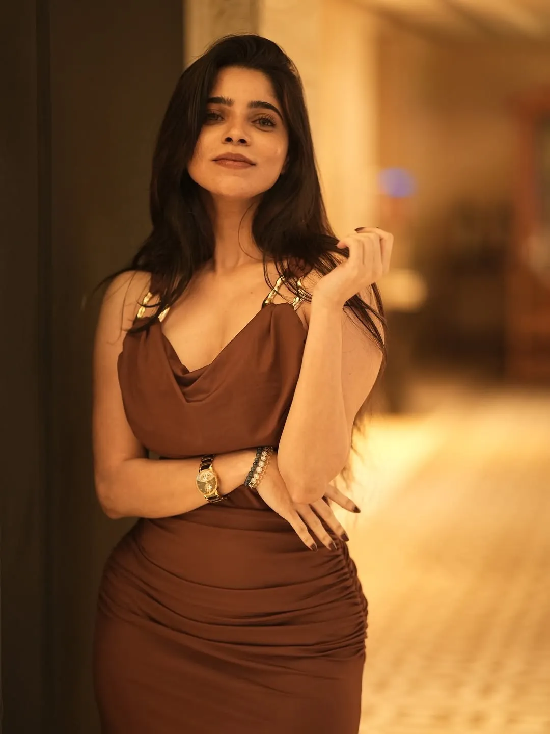 Divya Bharathi Looks Stunning in Chic Brown Bodycon Dress Photos (9)