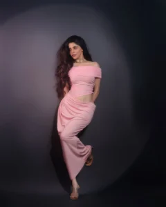 Divya Bharathi Stuns in Elegant Pink Dress – Latest Glamorous Photos (11)