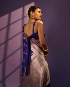Hebah Patel Looks Stunning in Royal Blue Silk Saree – Latest HD Photos (3)