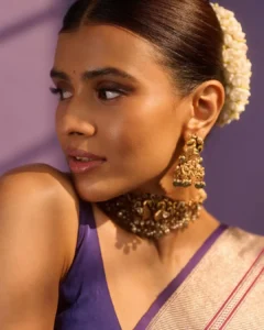 Hebah Patel Looks Stunning in Royal Blue Silk Saree – Latest HD Photos (7)