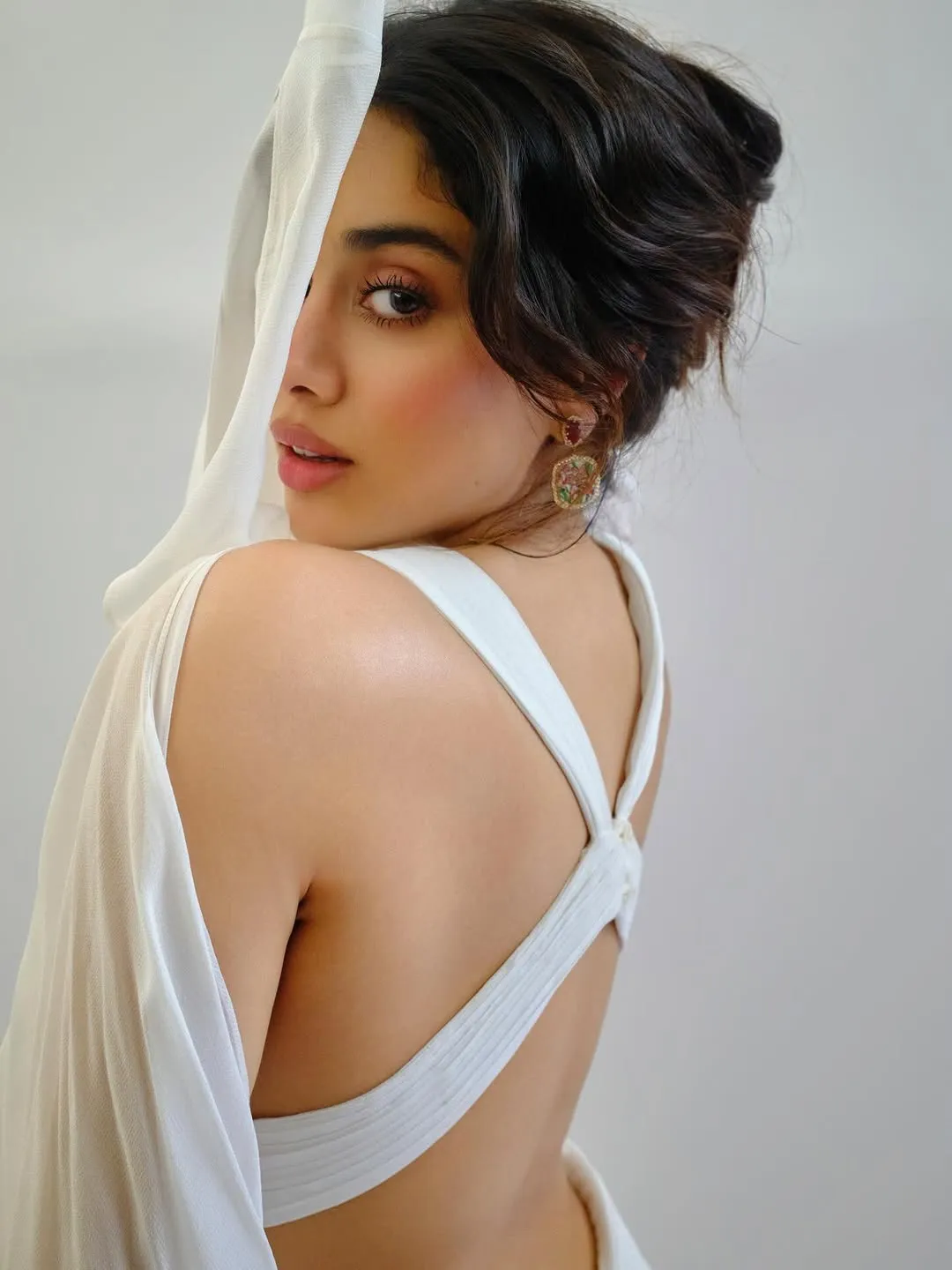 Janhvi Kapoor Stuns in Elegant White Designer Outfit – Latest Photos (10)