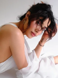 Janhvi Kapoor Stuns in Elegant White Designer Outfit – Latest Photos (3)