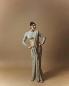Kajal Aggarwal Stuns in Glamorous Designer Saree Photoshoot (11)