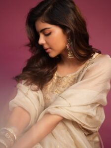 Kalyani Priyadarshan Looks Dreamy in Elegant White Ethnic Outfit Photos (1)