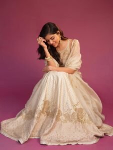 Kalyani Priyadarshan Looks Dreamy in Elegant White Ethnic Outfit Photos (12)