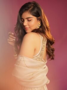 Kalyani Priyadarshan Looks Dreamy in Elegant White Ethnic Outfit Photos (15)