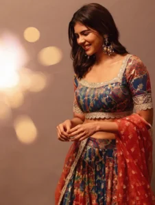 Kalyani Priyadarshan Stuns in Elegant Ethnic Outfit – Latest Photos (5)
