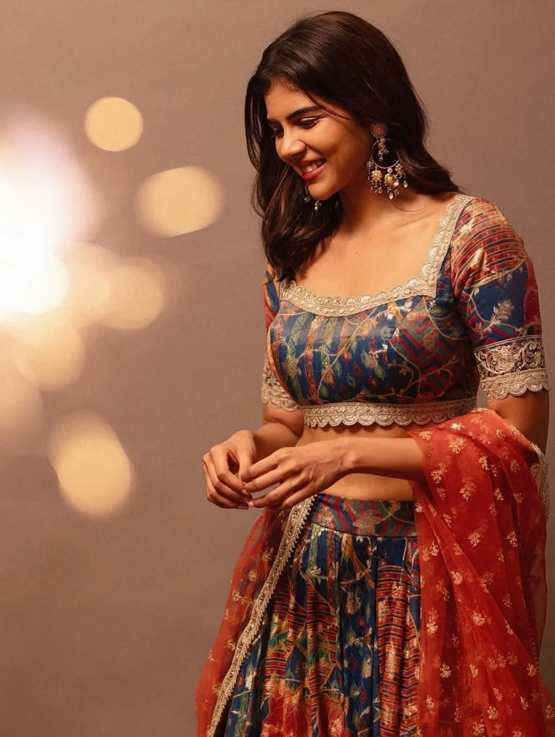 Kalyani Priyadarshan Stuns in Elegant Ethnic Outfit – Latest Photos (5)
