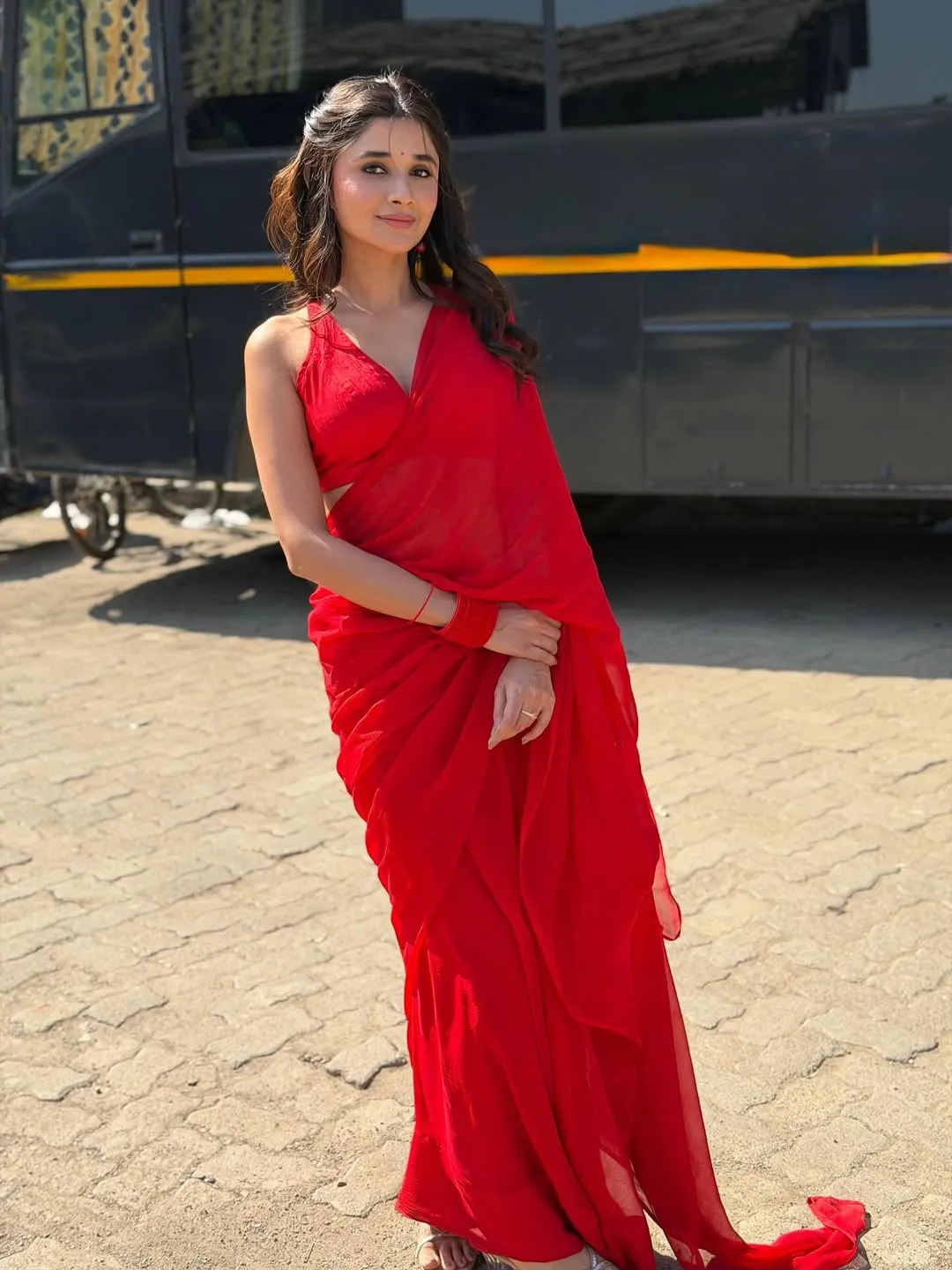 Kanika Mann Turns Heads in Stunning Red Saree During Latest Photoshoot (4)