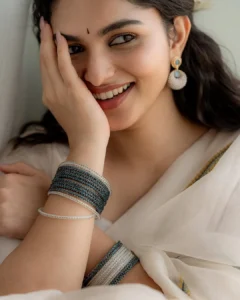 Kayadu Lohar Radiates Elegance in White Saree – Latest Photos (5)