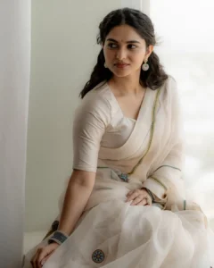 Kayadu Lohar Radiates Elegance in White Saree – Latest Photos (8)