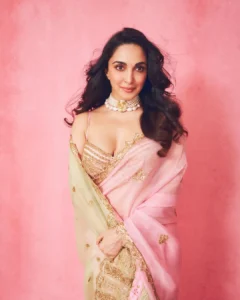 Kiara Advani Looks Ethereal in Pink Designer Saree – Latest Photos (1)