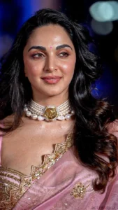 Kiara Advani Looks Ethereal in Pink Designer Saree – Latest Photos (9)