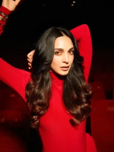 Kiara Advani Stuns in Bold Red Outfit at Special Photoshoot (1)