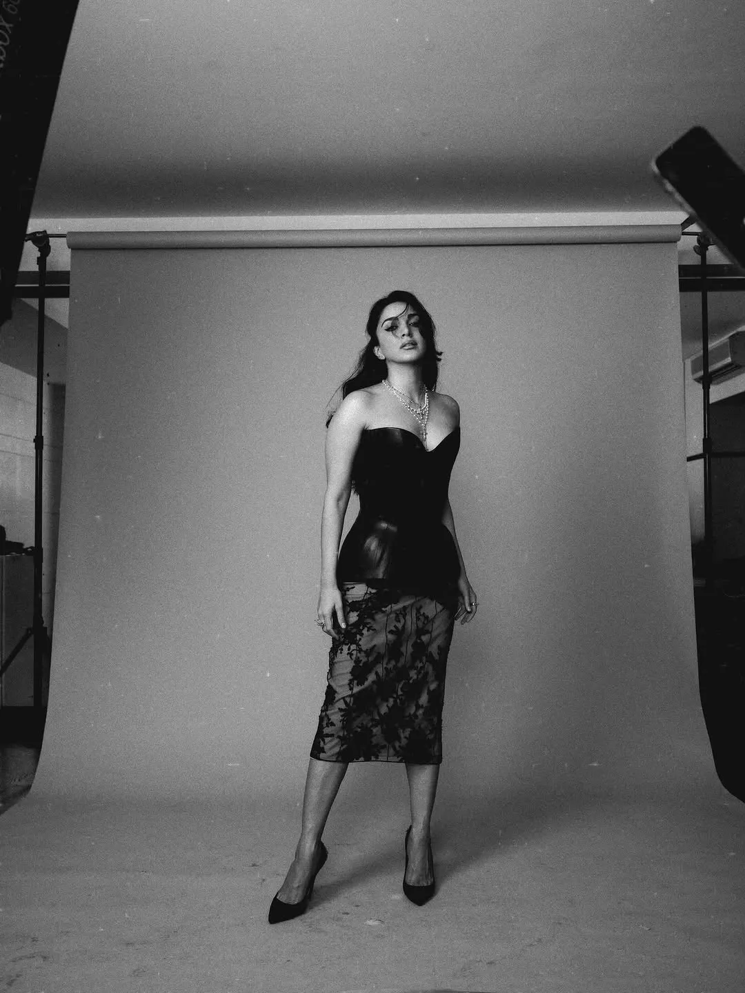 Kiara Advani Turns Heads in Stunning Black Fashion Photoshoot (8)