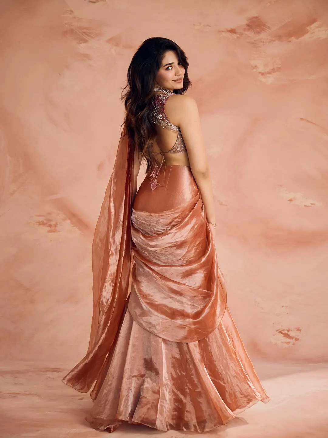 Krithi Shetty Looks Radiant in Elegant Peach Designer Saree Photos (9)