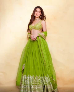 Medha Shankr Looks Gorgeous in Lime Green Lehenga Photos (6)