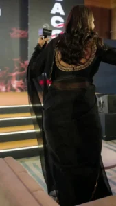 Mrunal Thakur Exudes Elegance in Stunning Black Saree Photos (15)