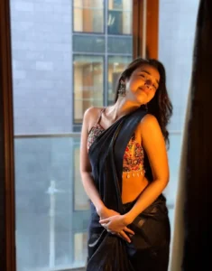 Nuveksha Stuns in Elegant Black Saree During Latest Photoshoot (11)