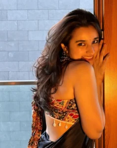 Nuveksha Stuns in Elegant Black Saree During Latest Photoshoot (2)
