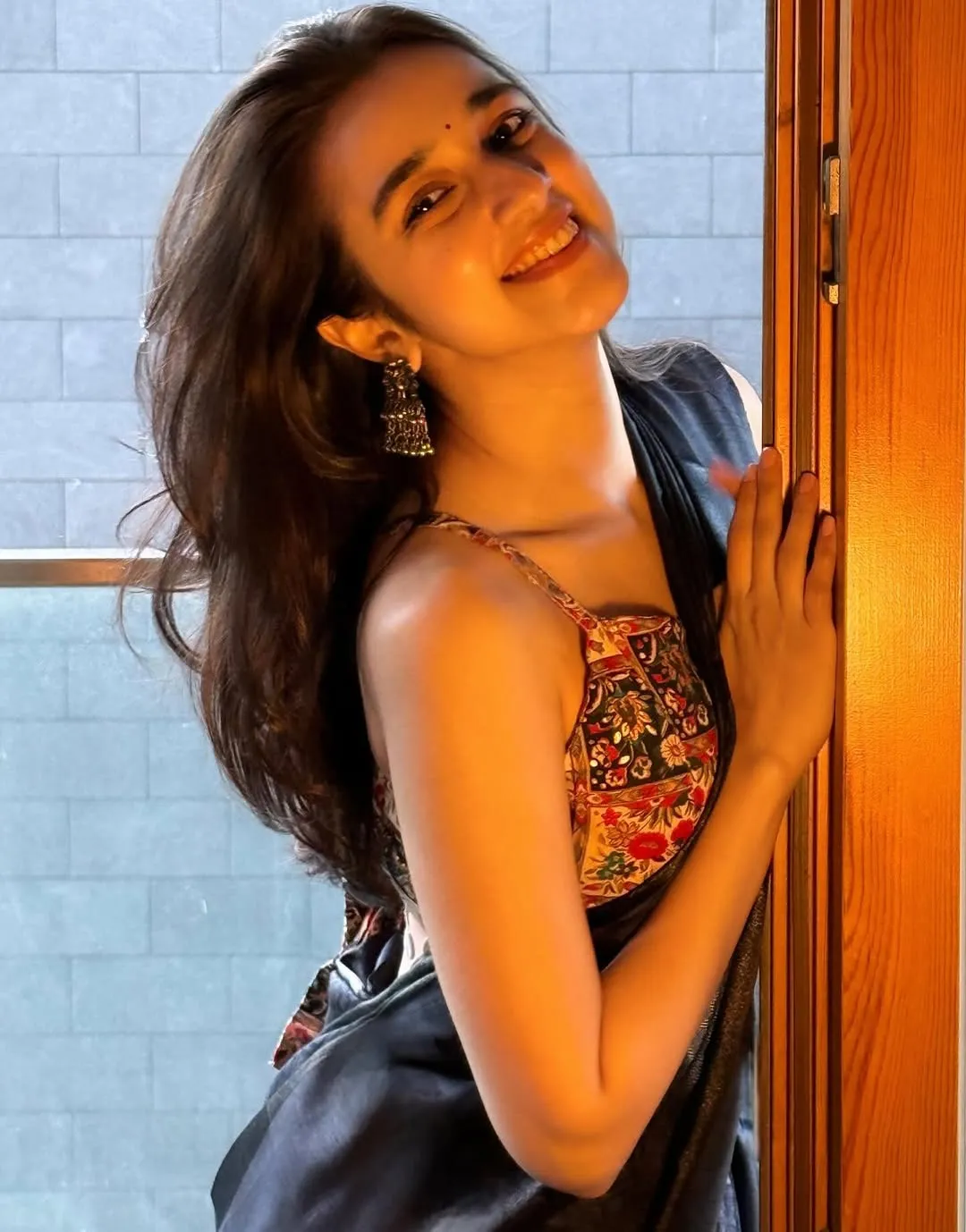 Nuveksha Stuns in Elegant Black Saree During Latest Photoshoot (8)