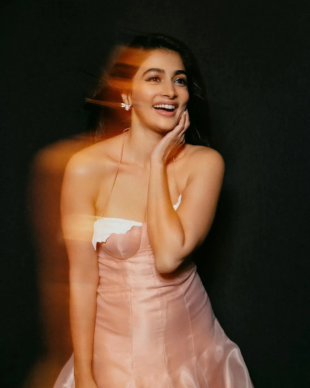 Pooja Hegde Radiates Charm in Elegant Pink Outfit – Latest Photoshoot (7)
