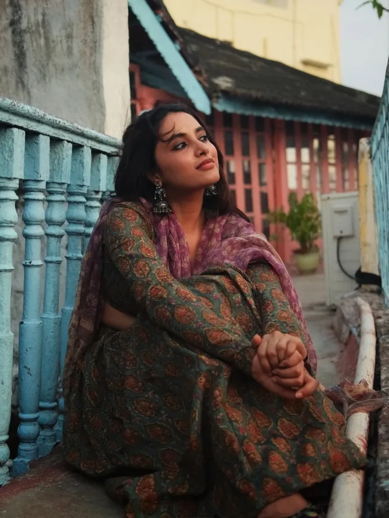 Priyanka Mohan Stuns in Elegant Traditional Ethnic Attire (2)