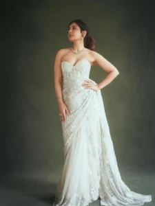 Raashi Khanna Looks Breathtaking in Elegant White Designer Outfit (10)