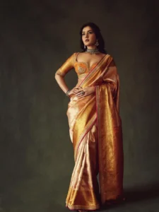 Raashi Khanna Looks Regal in Golden Silk Saree Latest Photos (3)
