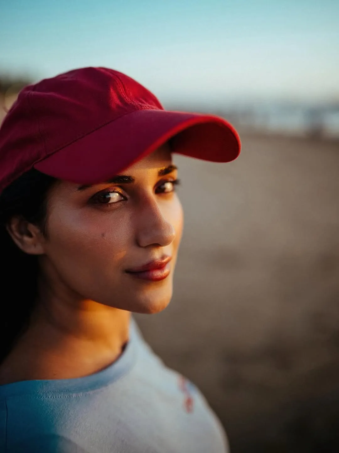 Ruhani Sharma’s Stunning Beachside Portrait Captures Natural Beauty (1)