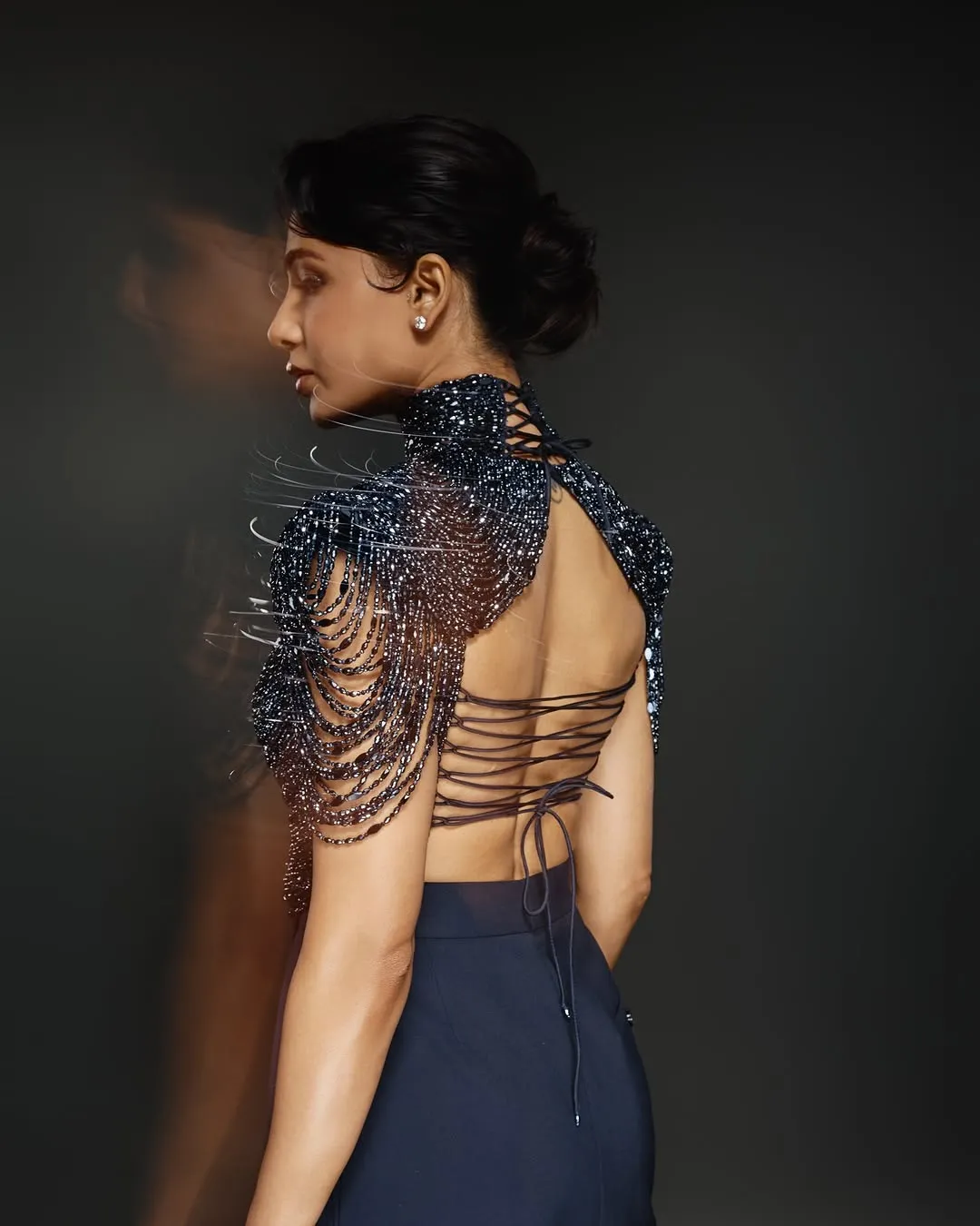 Samantha Ruth Prabhu Stuns in Elegant Black Designer Outfit at Latest Photoshoot (1)