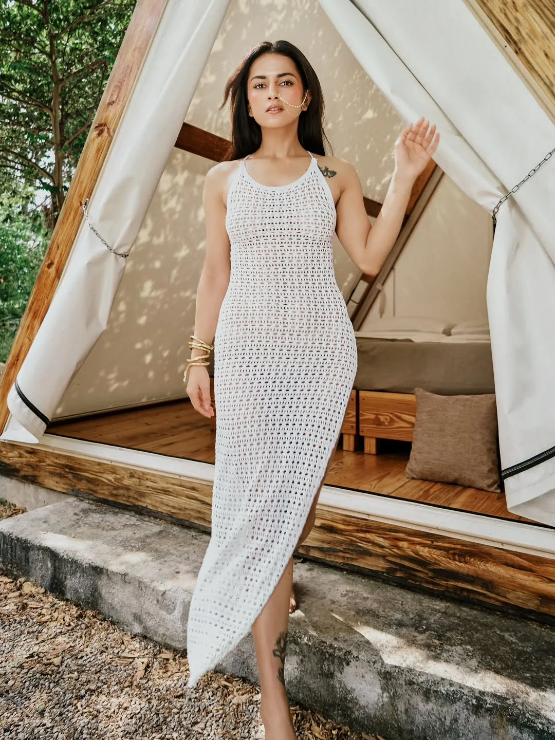 Shraddha Srinath Stuns in Elegant White Crochet Dress – Latest Photos (1)