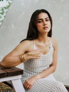 Shraddha Srinath Stuns in Elegant White Crochet Dress – Latest Photos (15)