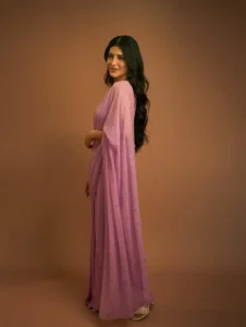 Shruti Haasan Looks Mesmerizing in Lavender Saree – Latest Photos (12)