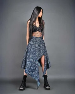 Shruti Haasan Turns Heads in Bold Chic Outfit – Latest Photos (4)