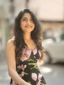 Sona Olickal Looks Charming in Floral Dress Latest Photos (1)