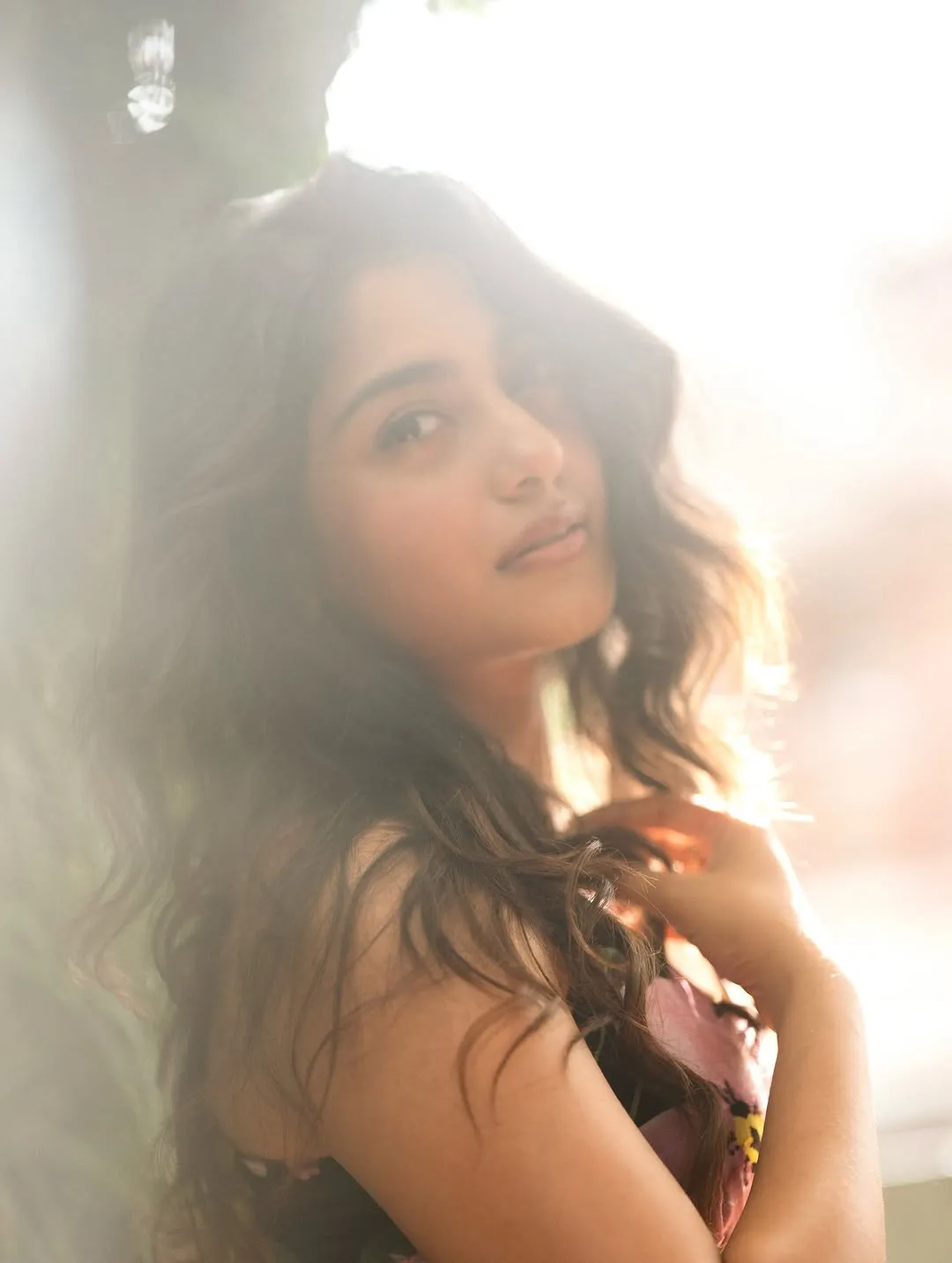 Sona Olickal Looks Charming in Floral Dress Latest Photos (7)