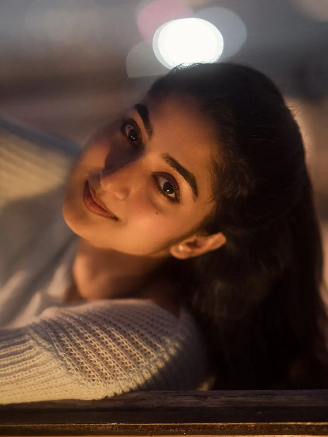Sushmita Shetty Looks Adorable in Cozy White Sweater Latest Photos (7)
